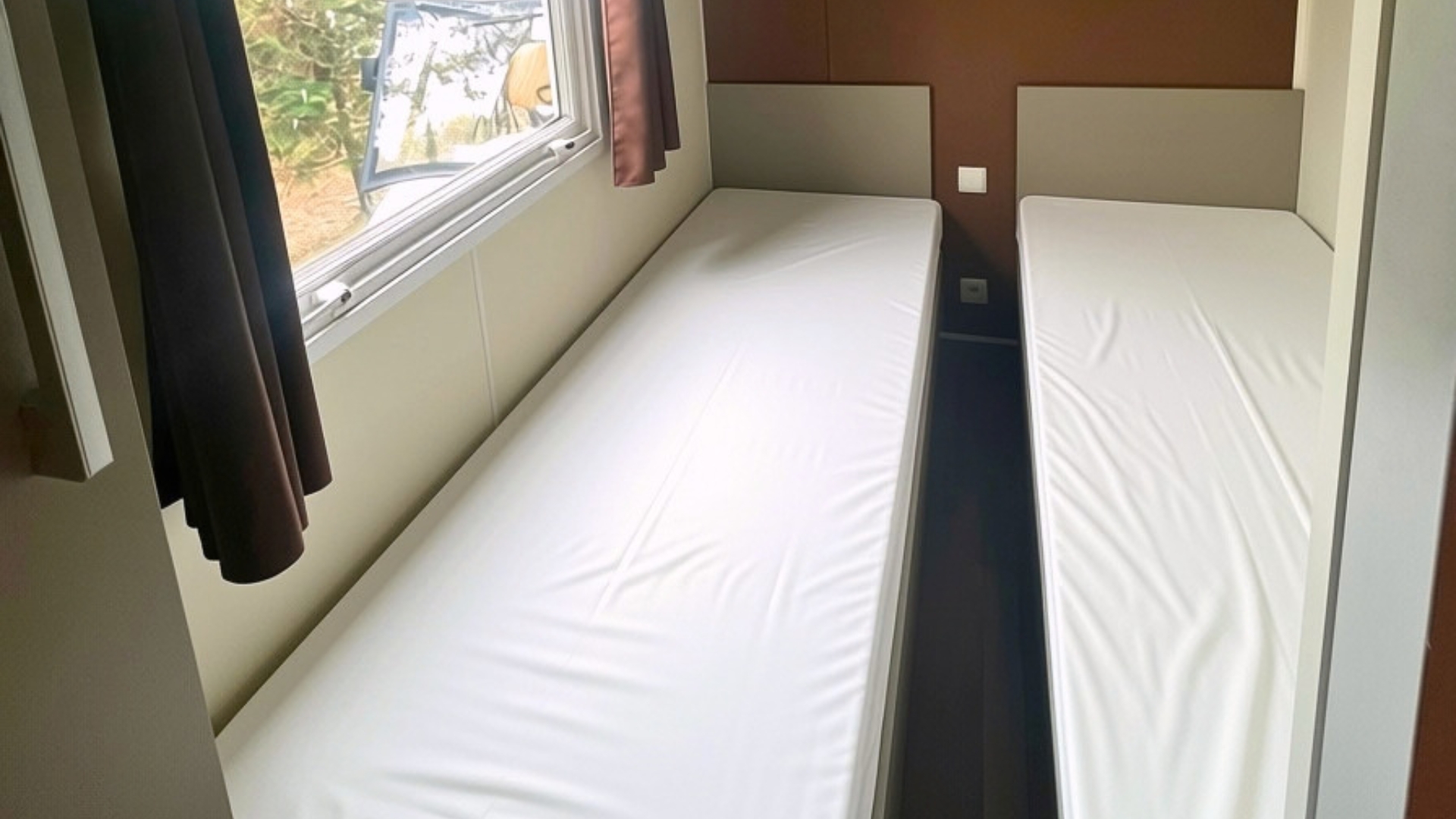 Trigano EVO 40 quatre chambres pour hébergement de groupes et rentabilité locative maximale