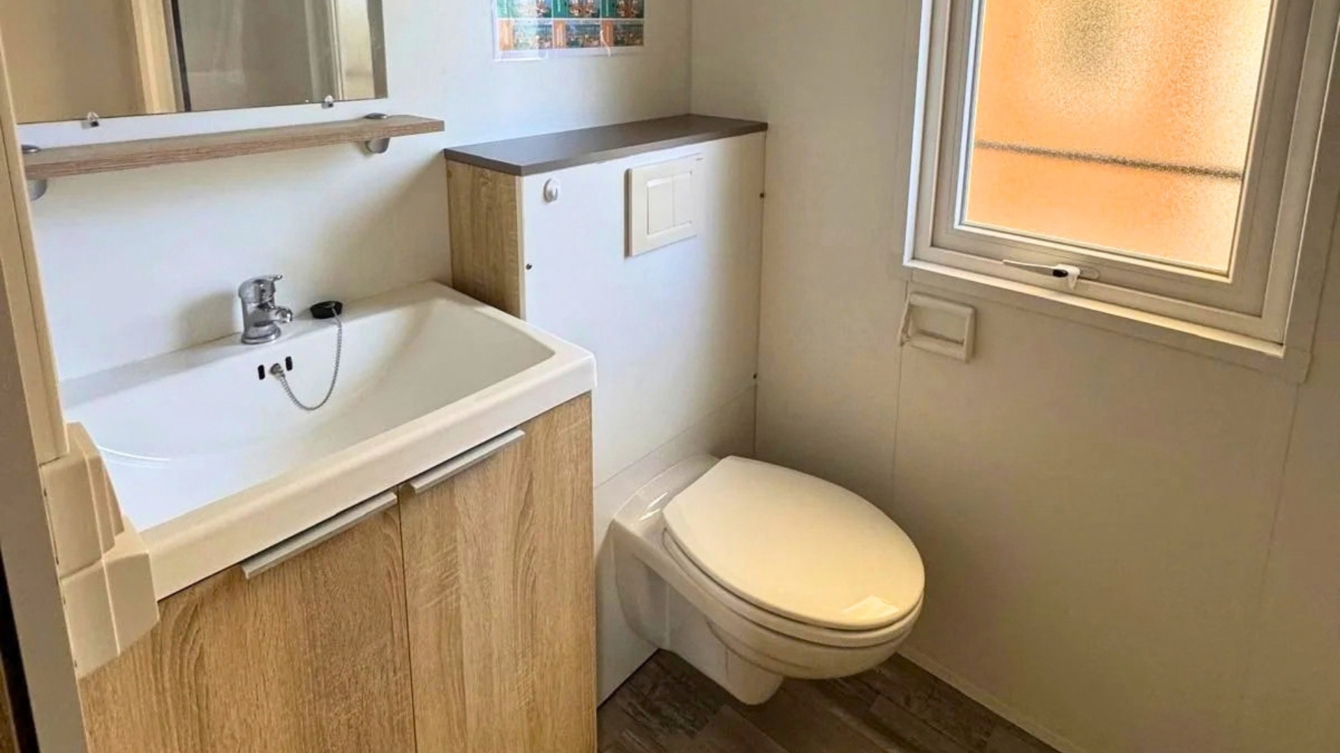 Mobil-home Rapidhome New Valley VP92 disponible pour gestionnaire de camping et hébergement professionnel